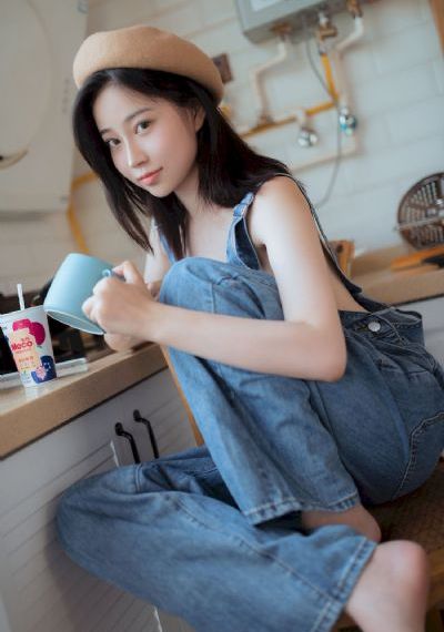 初中生女孩拉屎视频_HD免费播放