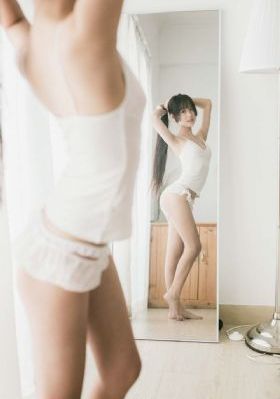 被男人吃奶添下面好舒服_1080免费全集观看